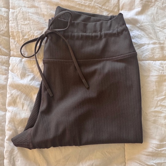 Fabletics Ribbed Drawstring Leggings in Brown - Picture 7 of 7